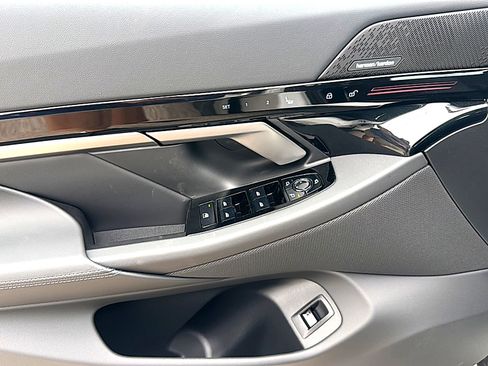 New 2026 BMW 530i w/ Premium Package RWD image 14
