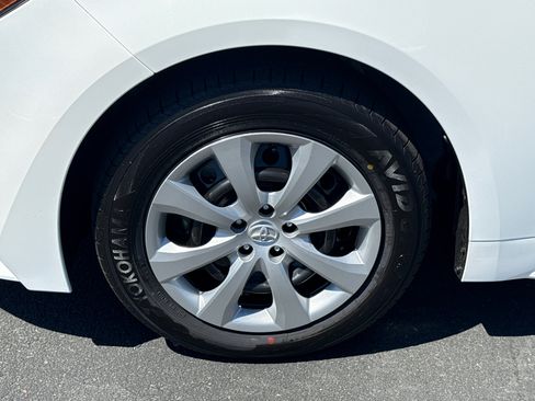 New 2026 Toyota Corolla LE FWD image 5
