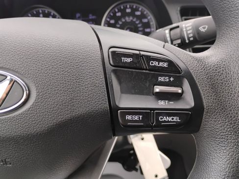 Used 2019 Hyundai Elantra SE image 22