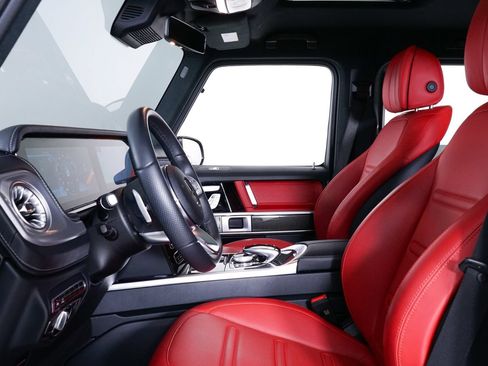 Used 2023 Mercedes-Benz G 550 image 5