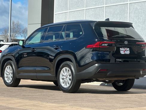 Certified 2025 Toyota Grand Highlander FWD image 7
