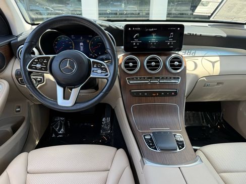 Used 2022 Mercedes-Benz GLC 300 image 40