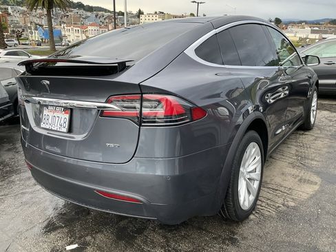 Used 2017 Tesla Model X 75D image 81