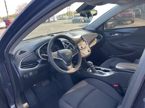 Used 2023 Chevrolet Malibu LT w/ Driver Confidence Package FWD image 6