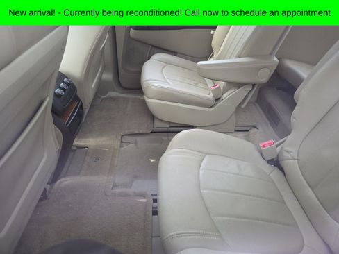 Used 2011 Buick Enclave CXL image 9