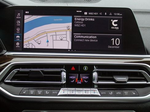 Used 2021 BMW X5 xDrive45e w/ Parking Assistance Package image 16