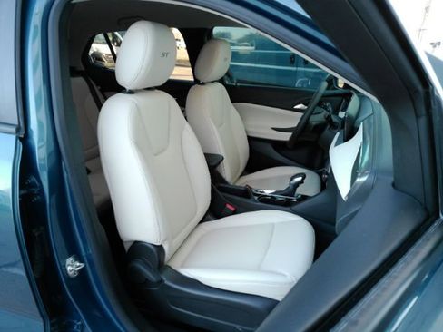 Used 2026 Buick Encore GX Sport Touring w/ Comfort Package image 18