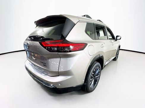 New 2026 Nissan Rogue Platinum w/ Platinum Premium Package image 5