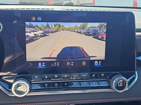 New 2026 Chevrolet Colorado Z71 w/ Technology Package AWD/4WD image 16
