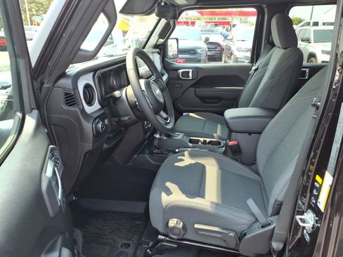 New 2026 Jeep Gladiator Sport AWD/4WD image 7