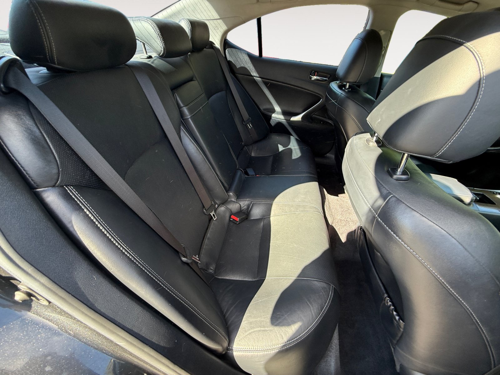 Used 2010 Lexus IS 250 RWD image 18