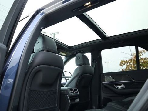 Certified 2025 Mercedes-Benz GLE 53 AMG 4MATIC image 26