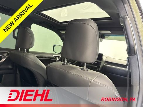 Used 2022 Lexus GX 460 w/ Black Line Special Edition AWD/4WD image 13