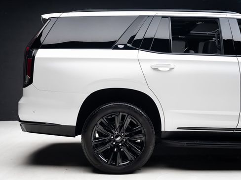 Used 2022 Cadillac Escalade Sport w/ Touring Package AWD/4WD image 36