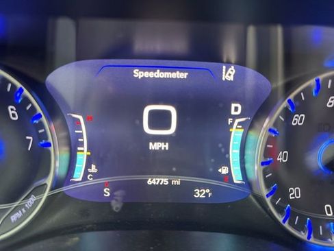 Used 2017 Chrysler Pacifica Touring-L Plus w/ Advanced Safetytec Group image 23