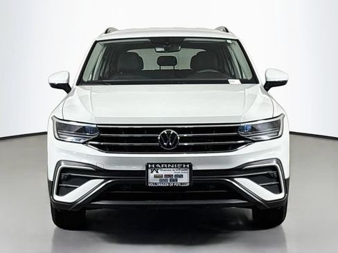 Used 2023 Volkswagen Tiguan S FWD image 2