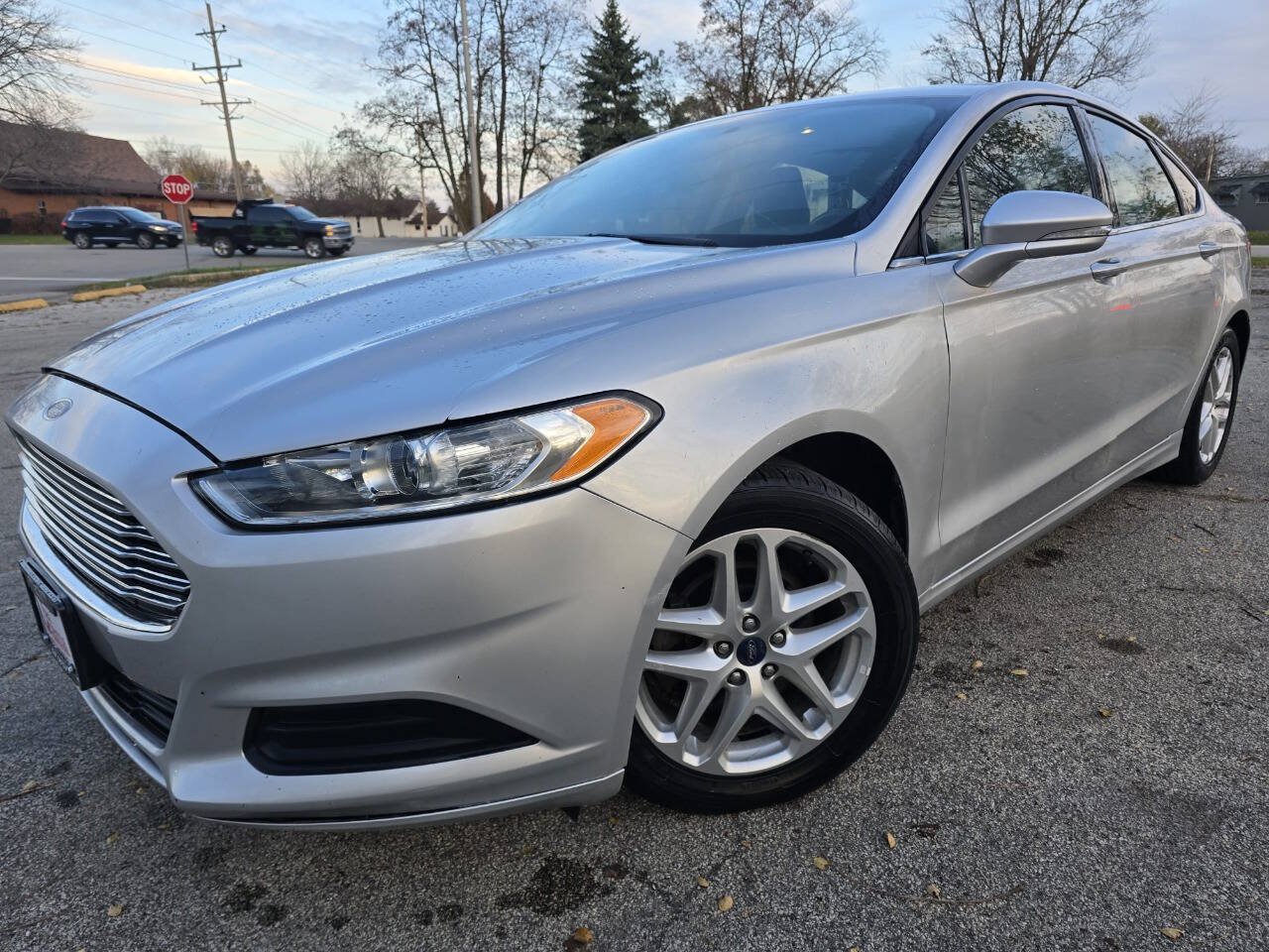 Used 2014 Ford Fusion SE FWD image 1