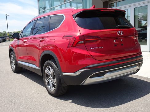 Used 2023 Hyundai Santa Fe SEL w/ Premium Package AWD/4WD image 3