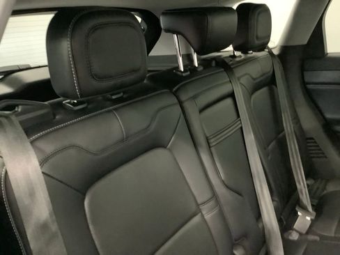 Used 2021 Lincoln Corsair Reserve w/ Equipment Group 201A image 33