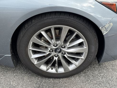 Used 2018 INFINITI Q50 Luxe w/ Essential Package (3.0T Luxe) image 12