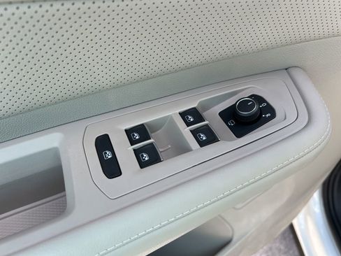 New 2026 Volkswagen Atlas SEL Premium R-Line image 19