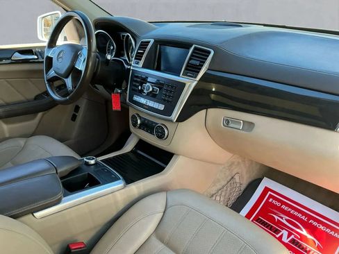 Used 2016 Mercedes-Benz GL 450 4MATIC image 21