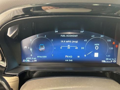 Used 2023 Lincoln Corsair Reserve w/ Equipment Group 201A image 9