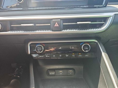 Used 2023 Kia K5 LXS image 28