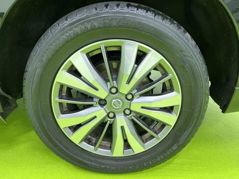 Used 2019 Nissan Pathfinder SL image 15