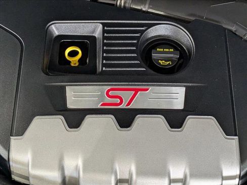 Used 2013 Ford Focus ST image 22