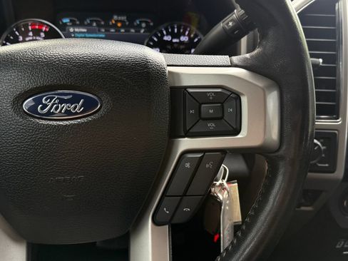 Used 2018 Ford F350 Lariat w/ Chrome Package AWD/4WD image 34