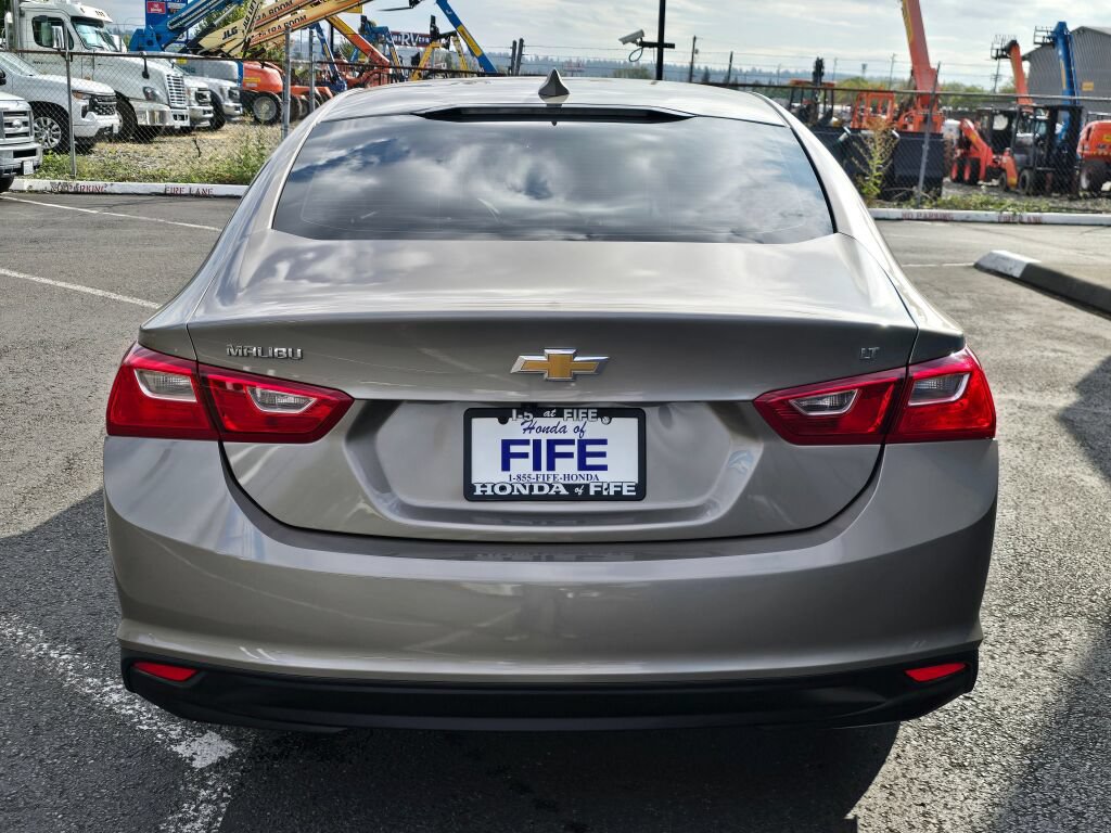 Used 2023 Chevrolet Malibu LT FWD image 4