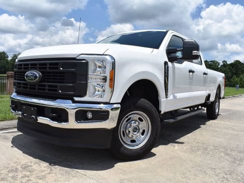 Used 2023 Ford F250 XL w/ FX4 Off-Road Package AWD/4WD image 1