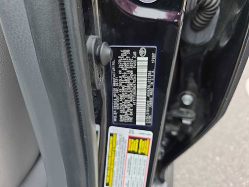 Used 2021 Toyota Camry SE image 26