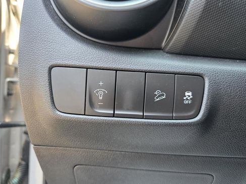 Used 2023 Hyundai Kona SEL FWD image 14