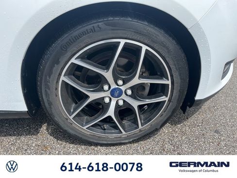 Used 2018 Ford Focus SEL w/ Cold Weather Package FWD image 14