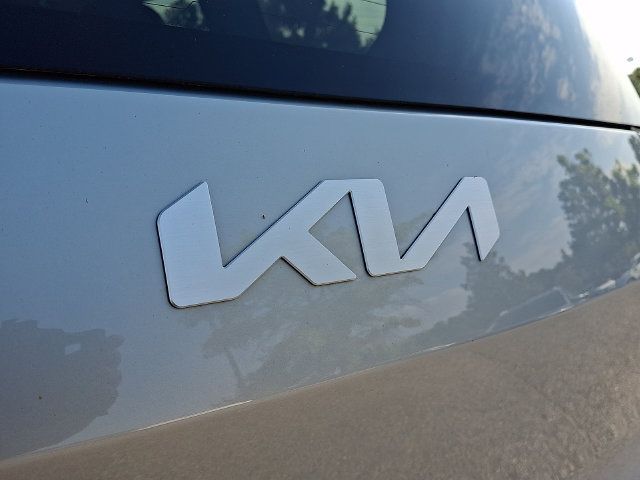 Certified 2024 Kia EV9 Light Long Range RWD image 32