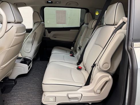 Used 2026 Honda Odyssey Touring image 17