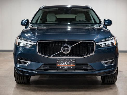 Used 2019 Volvo XC60 T8 Momentum w/ Advanced Package AWD/4WD image 7