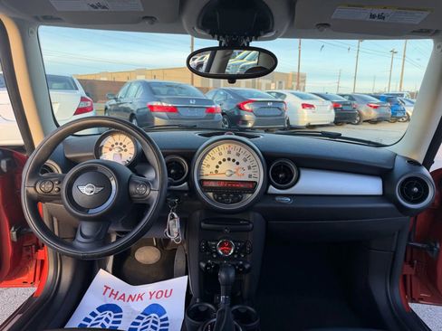 Used 2013 MINI Cooper Hardtop image 16