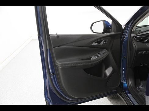 Certified 2020 Buick Encore GX Preferred FWD image 4