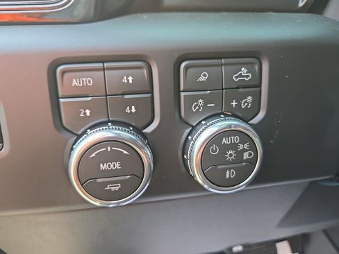 New 2026 GMC Sierra 1500 AT4 w/ AT4 Premium Package AWD/4WD image 20