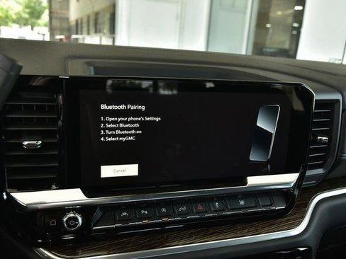 New 2025 GMC Sierra 1500 SLE w/ Preferred Package image 39