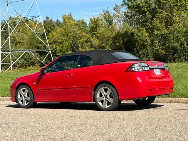 Used 2011 Saab 9-3 Aero FWD image 10