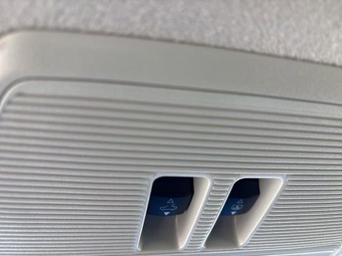 New 2026 Nissan Kicks SR image 19