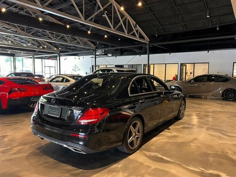 Used 2017 Mercedes-Benz E 300 image 5