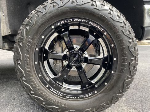 Used 2019 Chevrolet Silverado 1500 LT w/ All-Star Edition AWD/4WD image 13
