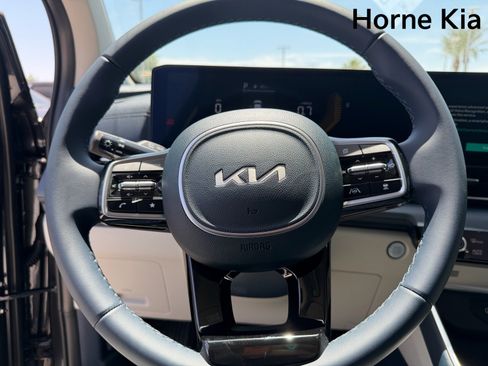 New 2026 Kia Carnival EX FWD image 12
