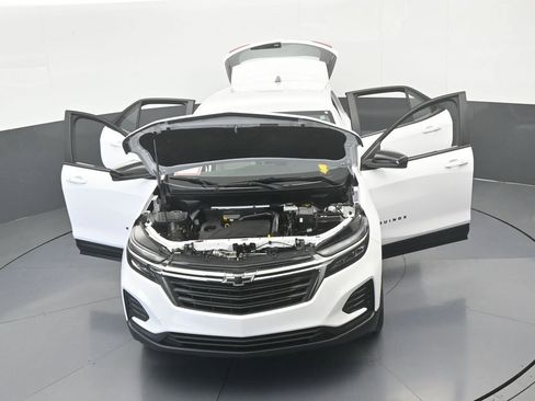 Used 2024 Chevrolet Equinox LS w/ Sport Edition image 64