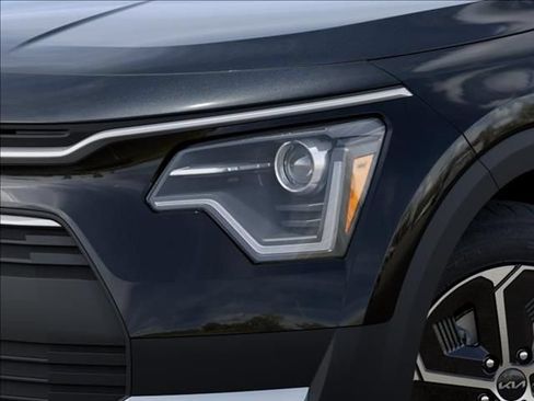 New 2026 Kia Niro EX FWD image 10